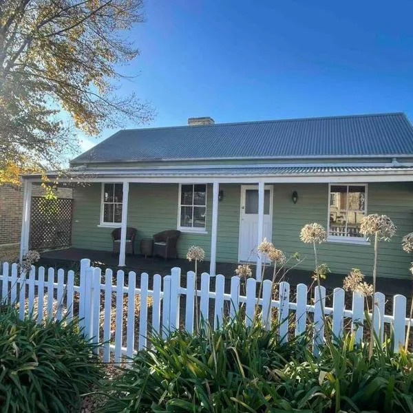 Mimosa Cottage, hotel Glen Innesben