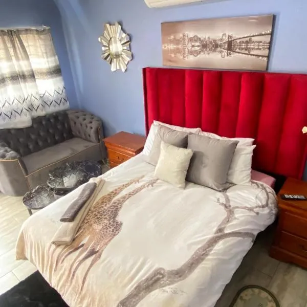 Destiny Guesthouse, hotel a Germiston