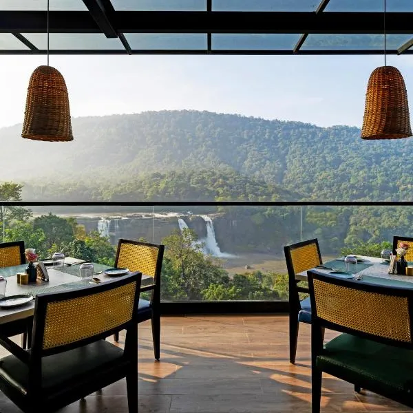 Flora Misty Falls Athirappilly, hotel v destinaci Athirappilly