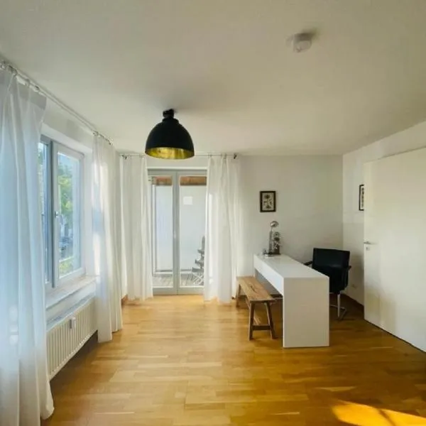 Fly Inn Apartment Berlin, hotel in Schönefeld