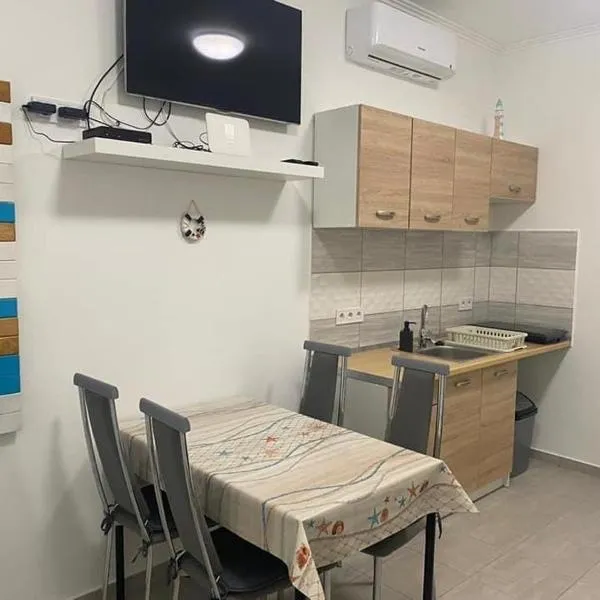Mákvirág Apartman, hotel in Balatonboglár