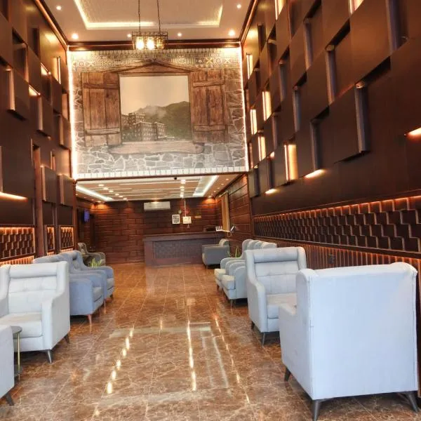 نيو العرين بارك أبها: Al Haḑbah şehrinde bir otel