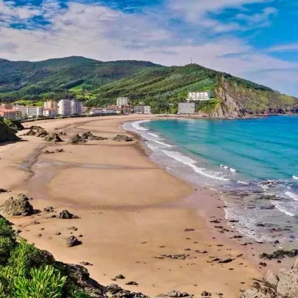 BAKIO BEACH con Garaje, khách sạn ở Bakio