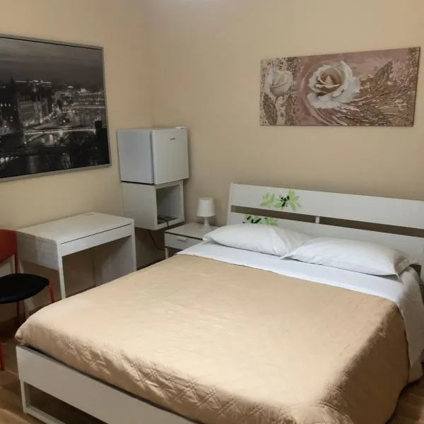 Moon River Guest House, hotel v destinaci Pescara