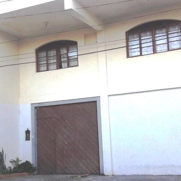 Casa Sta Amélia 3 quartos, 3 banheiros c/ garagem