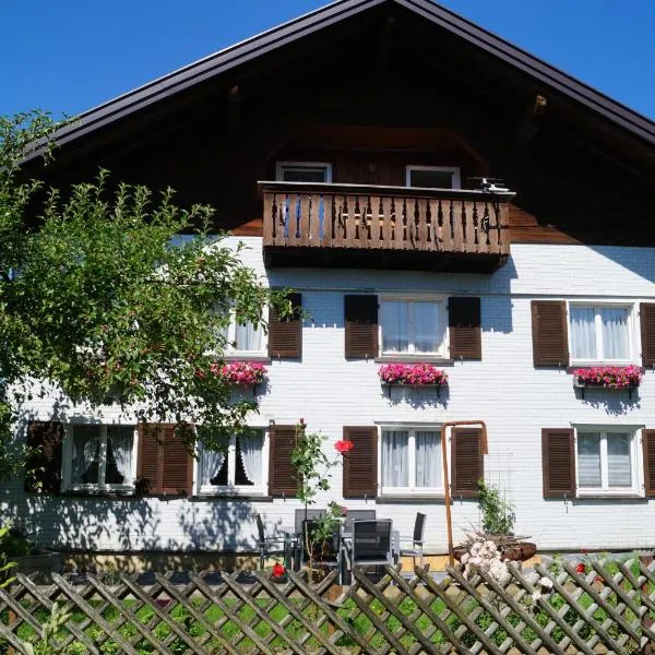 Ferienhaus Lila, hotell i Hittisau