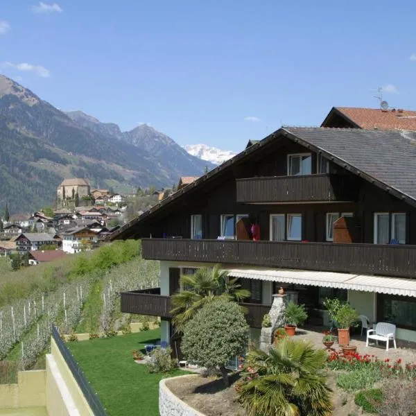 Appartment Maria, hotell i Schenna