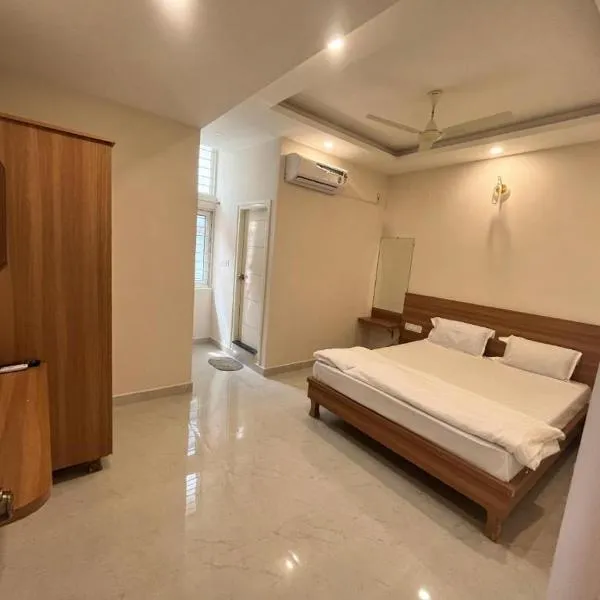 Seema Palace Inn 1 km from Railwaystaion photo 2