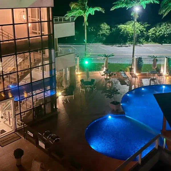Reserva Praia Hotel, отель в городе Балнеариу-Камбориу