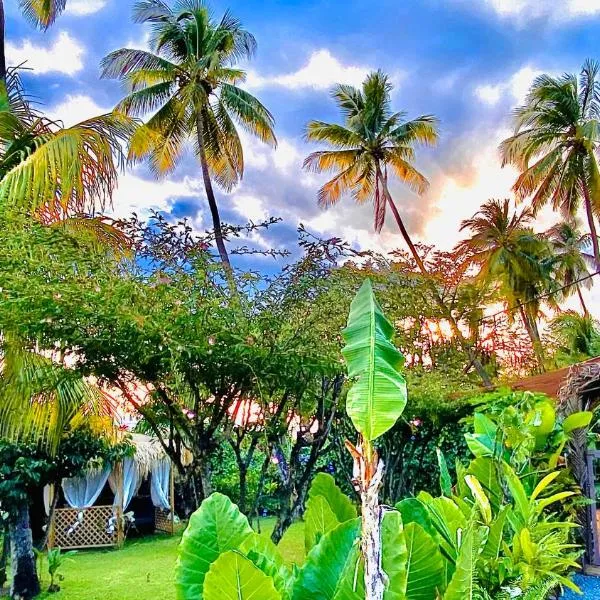 MAJO LOUNGE dans un jardin tropical à 5 min de la mer Caraïbe, hotel v destinaci Saint-Pierre