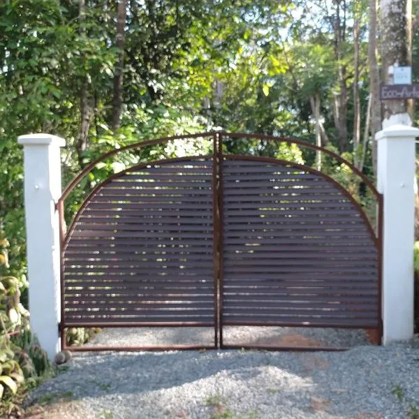 Cabaña Eco-Arte, hotel v destinaci Tortugal