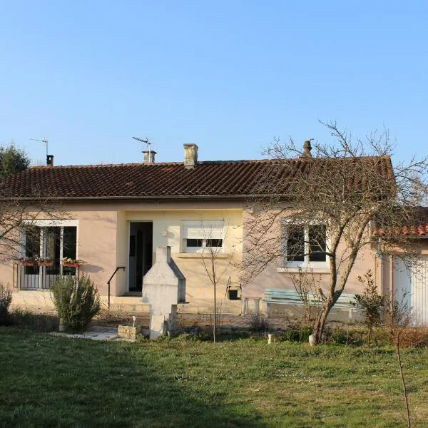 MAISON DE PLEIN PIED CLIMATISEE, hotel in Loubersan