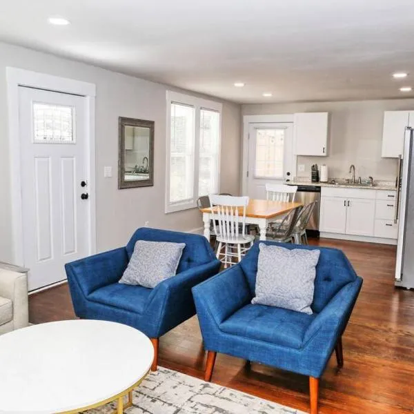 Sunny Hill Cottage with 4 Beds, hotel en Lincolnton