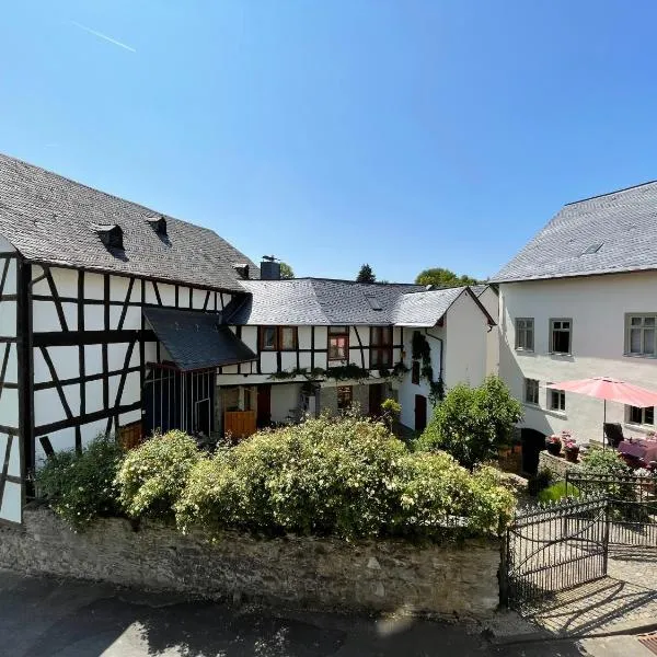 Gut Bunt Ferienhaus, hotel v destinaci Runkel