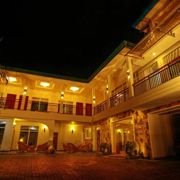 Hotel Travellers Nest Kandy, hotel i Kandy