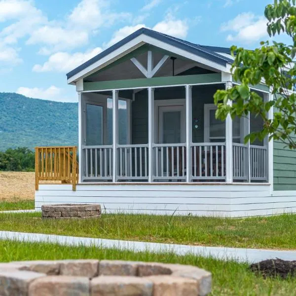 Luray RV Resort on Shenandoah River, hotel v destinaci Luray