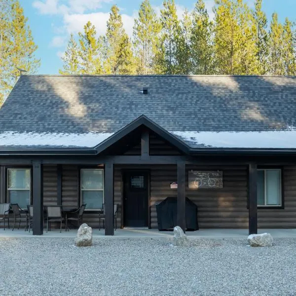 The Alpine Cabin, hotel v destinaci Valemount