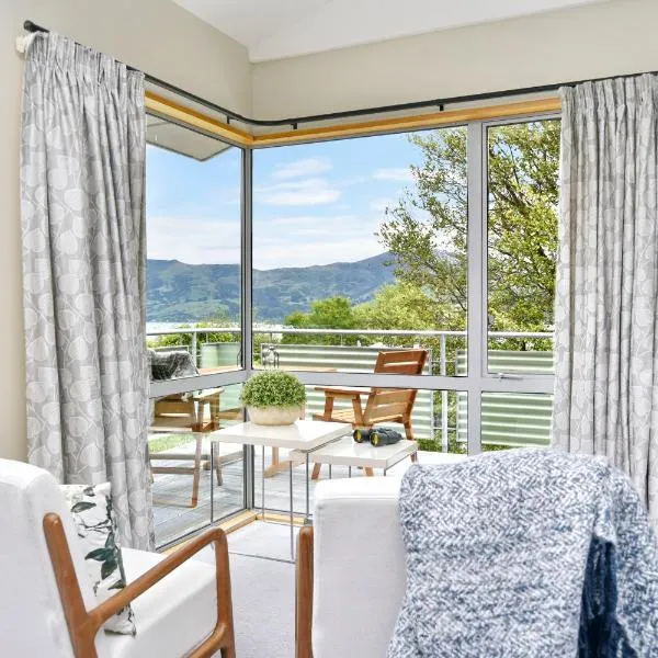 Watson Street - Bookahome, hotel in Akaroa