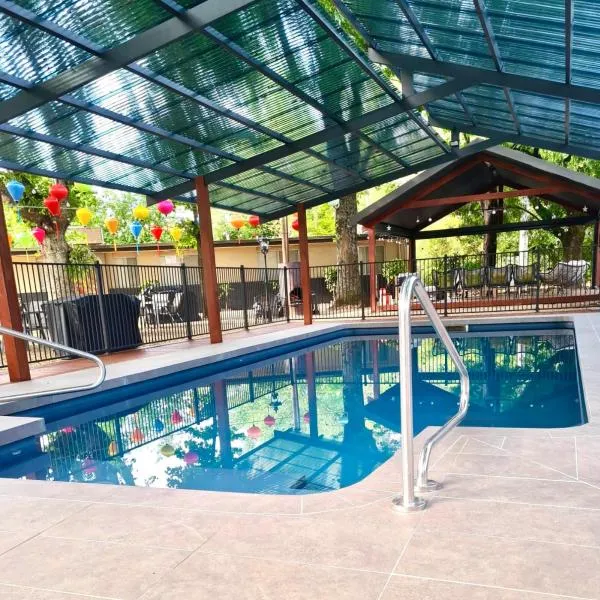 Adina Lodge Holiday Apartments, hotel v destinaci Bright