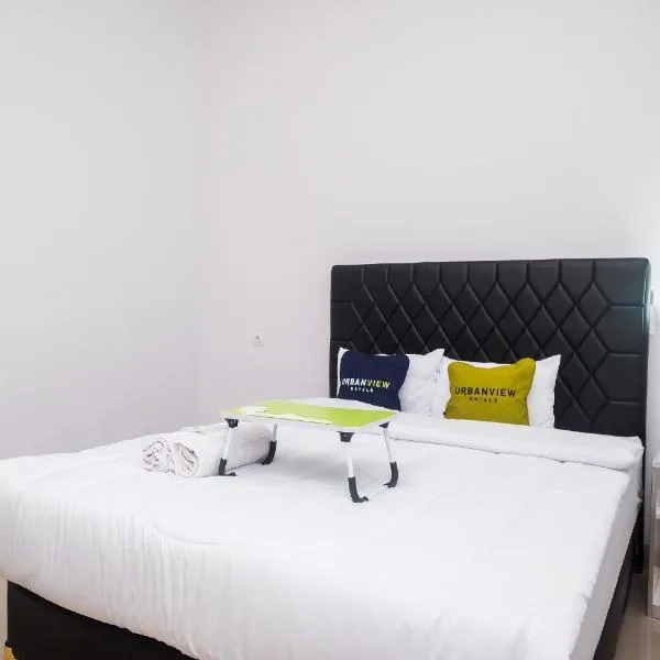 Urbanview Syariah Loji Arum Stasiun Klaten by RedDoorz, hotel v destinaci Klaten