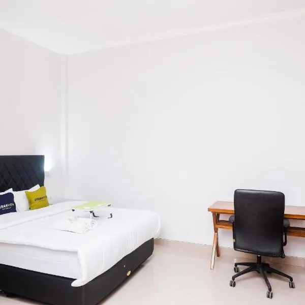 Urbanview Syariah Loji Arum Stasiun Klaten by RedDoorz, hotel v destinaci Klaten