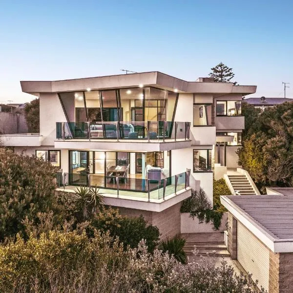 Orton Oceanview Luxury Retreat, hotel in Ocean Grove