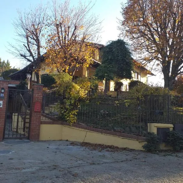 Casa Martini, hotel v destinaci Pecetto