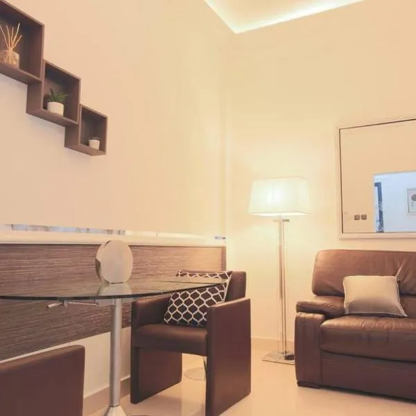 Appart ELRESIDANCIEL 2 - CITE DES PALMIERS, hotel v destinaci Douala