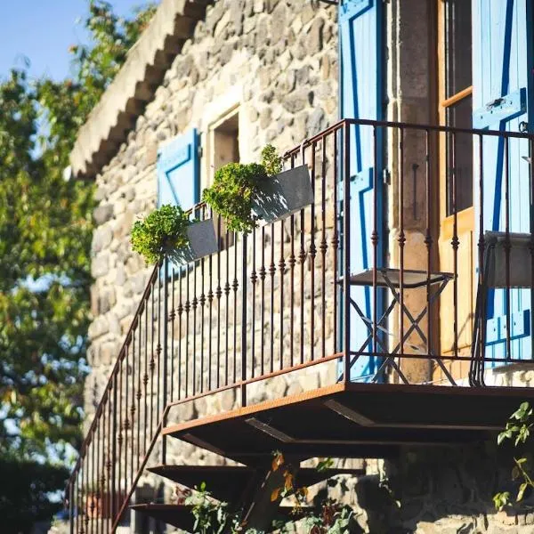 Domaine Insolite du Petit Moras: Saint-Martin-le-Supérieur şehrinde bir otel