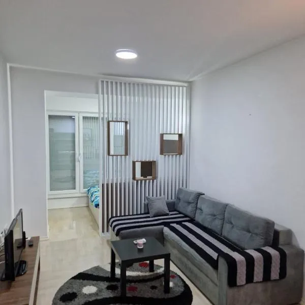 Lux Apartman, hotel em Strumica