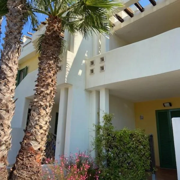 V Apartments, hotel Baia Verde városában