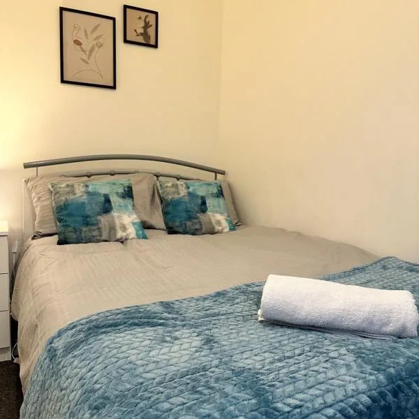 Lovely Town house Room 1, hotel v destinaci Parkside