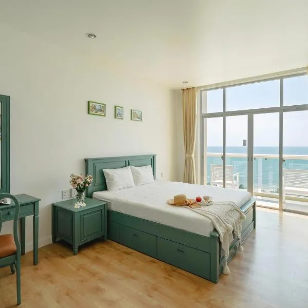 Casa Home - Ocean Melody - Beach Front 3br Apartment, khách sạn ở Phan Thiết