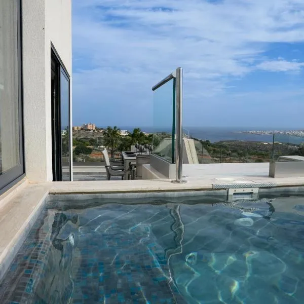 Lux Sea&Country Views with Pool, viešbutis Melihoje