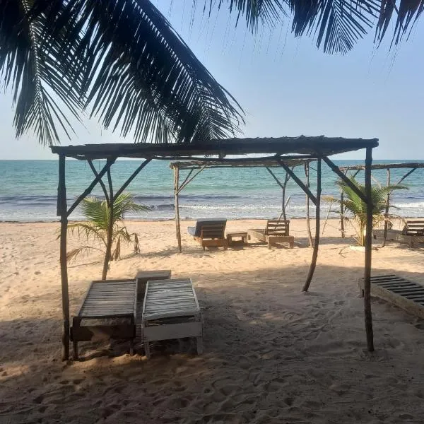 Smile Gambia Beach Bar, hotel in Tubaya