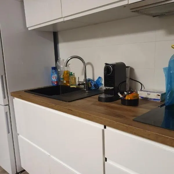 Gîte neuf indépendant tout équipé 34m2, hotel in Bollène