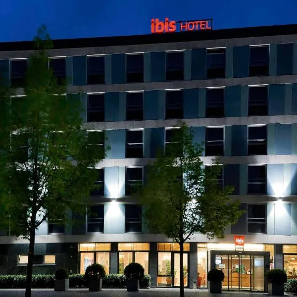 ibis Köln Messe, hotel v Kolíne