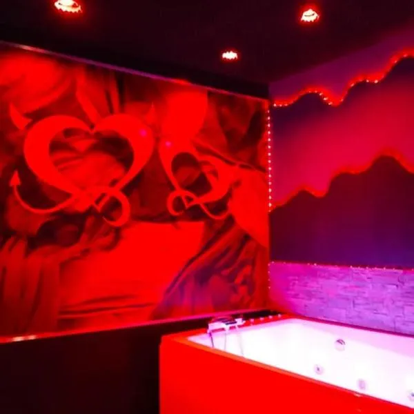 la coquine, love room, romantique, hotel v destinaci Toulon