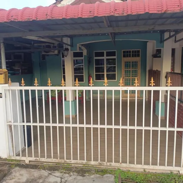 MieHomestay Bukit payong, hotel v destinaci Bukit Payong