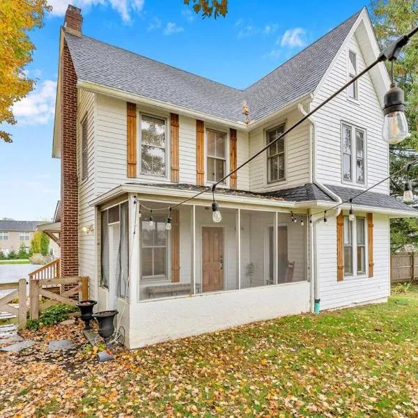 Underground Railroad 3 Bedroom Farmhouse, hotel in Kennett Square