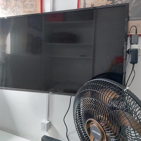 PEQUENO QUARTO individual-PERTO DO CENTRO DE CONVENÇÕES-FENEARTE - RECIFE - ventilador,TV,mesa de trabalho - Foto 5