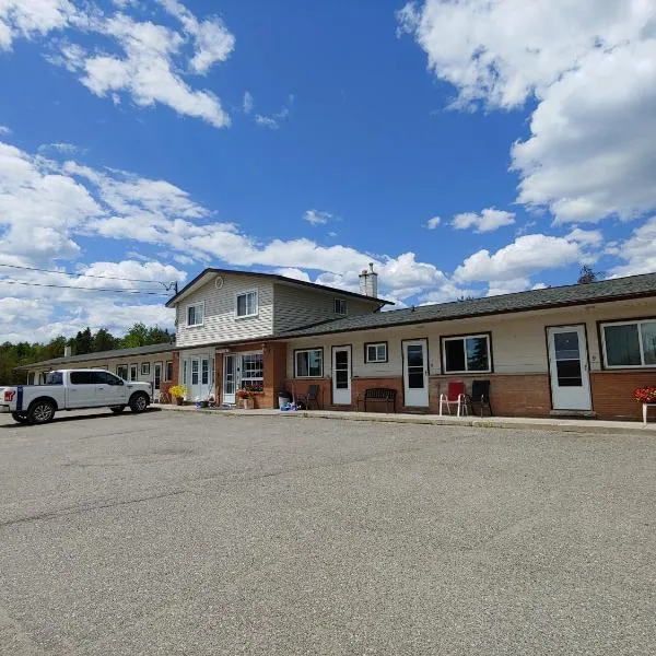 Town and Country Motel, hotel en Nipigon