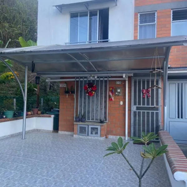 Casa en Villa Verde Pereira, hotel v destinaci Pereira