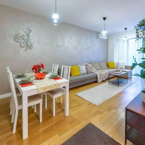Old Town Spacious Apartment, hotel di Bucharest