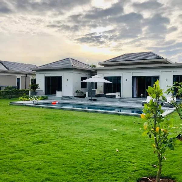 HỒ TRÀM 05- BIÊT THỰ NGHỈ DƯỠNG 1000m2 ll hồ bơi BBQ ll TRUNG TÂM, hotel v destinaci Xuyên Mộc