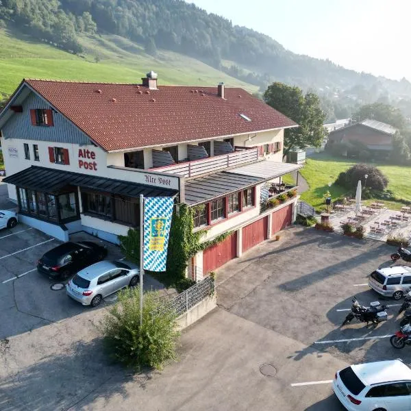 Landhotel Alte Post, hotel v destinaci Zaumberg