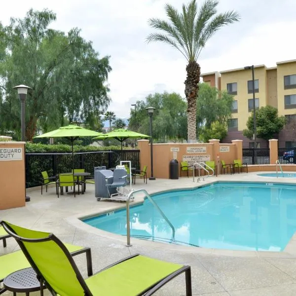 SpringHill Suites by Marriott Corona Riverside، فندق في كورونا