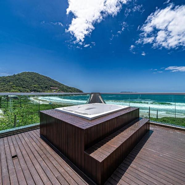 110 - Cobertura com vista panorâmica em 4 ilhas