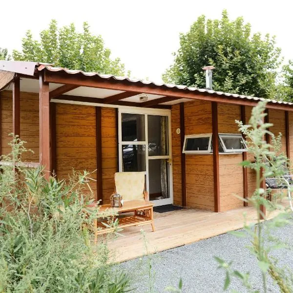 BUNGALOW, hotel en Saint-André-dʼAllas