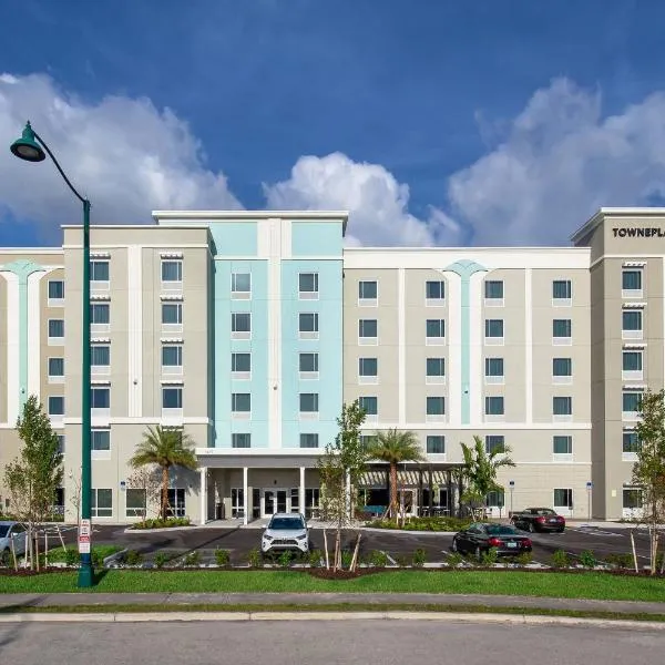 TownePlace Suites by Marriott Naples, viešbutis mieste Neiplsas